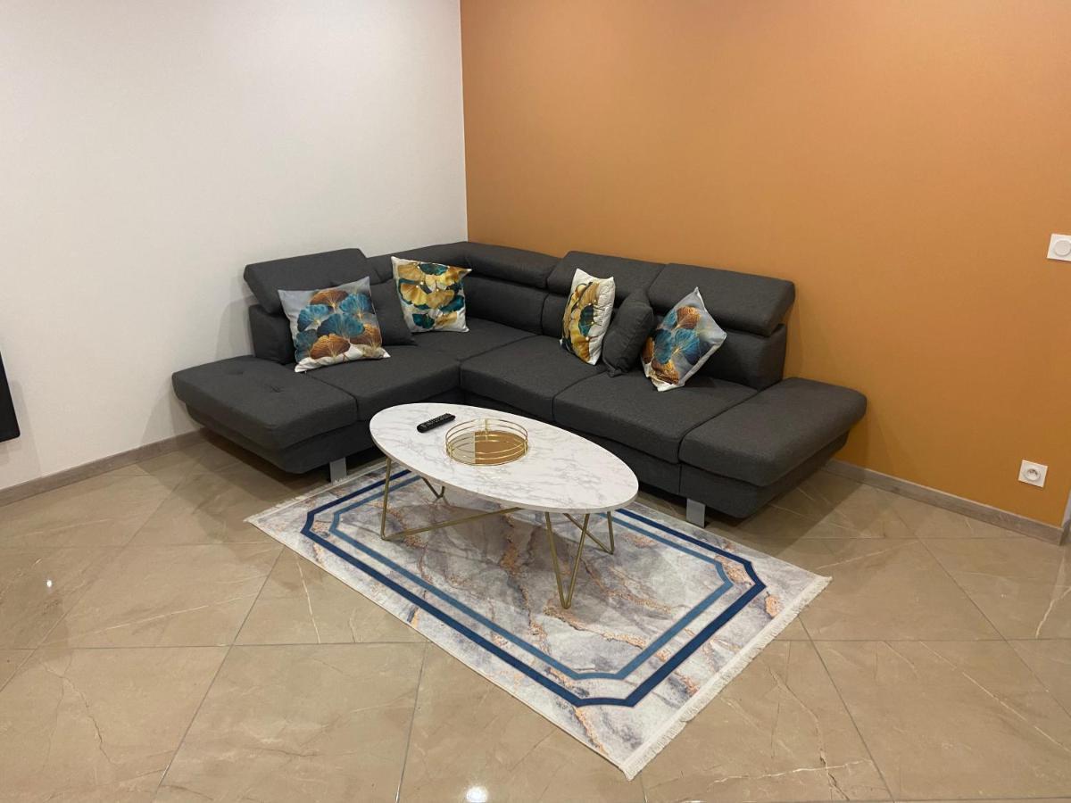 Appartement T3 Dans Une Villa Neuf Drap Buitenkant foto